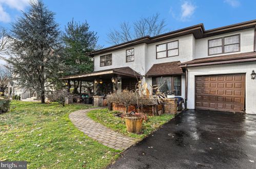 718 Caledonia St, Philadelphia, PA 19128-2014