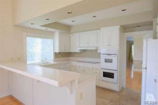 1872 Calle Salto, Thousand Oaks CA  91360-2226 exterior