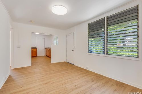 2971 Koali Rd, Honolulu HI 96826-1805 exterior