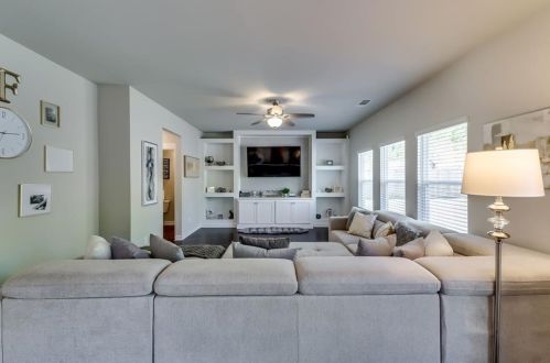 3217 Camden Ct, Atlanta GA  30349-5469 exterior