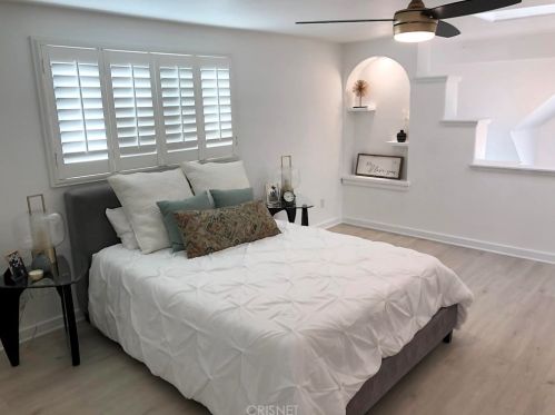 320 Rossmore Dr, Oxnard CA  93035-4465 exterior