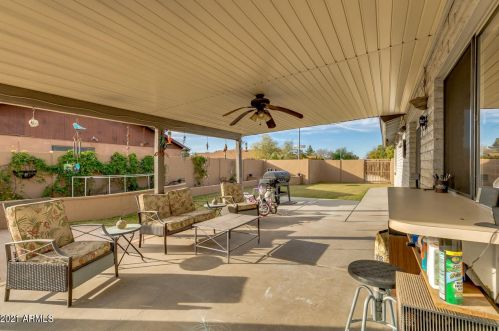 3061 Betty Elyse Ln, Phoenix AZ 85032-4296 exterior