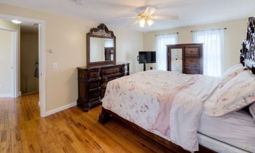 9 Quaker Rd, Worcester MA 01602-2298 exterior