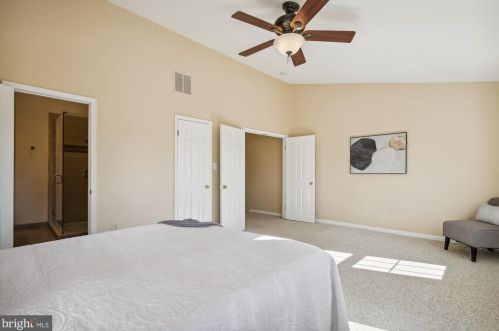 7027 Chesley Search Way, Alexandria VA 22315-4754 exterior