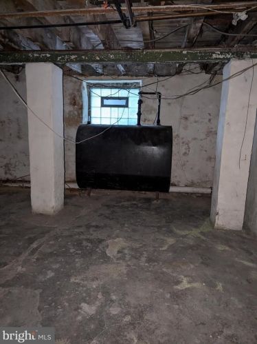 4830 Cedar Ave, Philadelphia PA 19143-2034 exterior