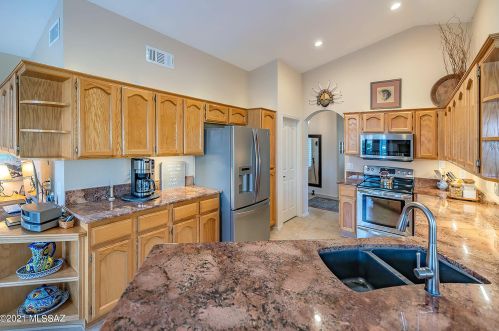 65872 Rocky Path Dr, Tucson AZ 85739-1624 exterior