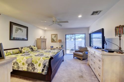 11 Gln Dr, Boynton Beach FL 33436-6207 exterior