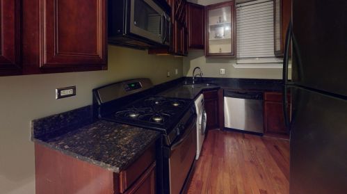 40 Menard Ave, Chicago, IL 60644-3834