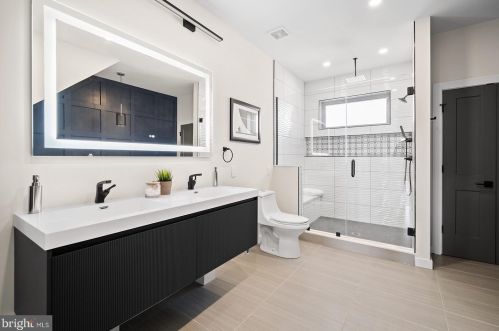 241 Allen St, Philadelphia PA  19125-4103 exterior