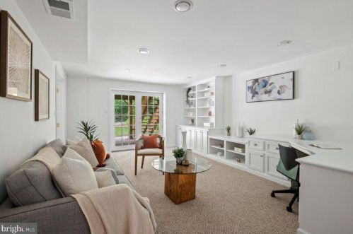 1111 Fallsmead Way, Rockville MD 20854-5549 exterior