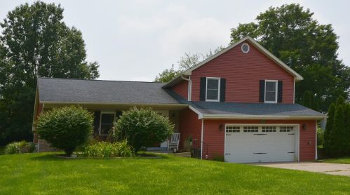 4705 Briarhill Dr, Kalamazoo, MI 49024-8173