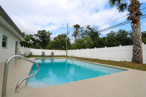 104 Druid Hills Rd, Tampa, FL 33617-4123