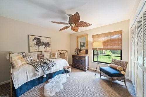 1947 Empress Ct, Naples FL 34110-8141 exterior