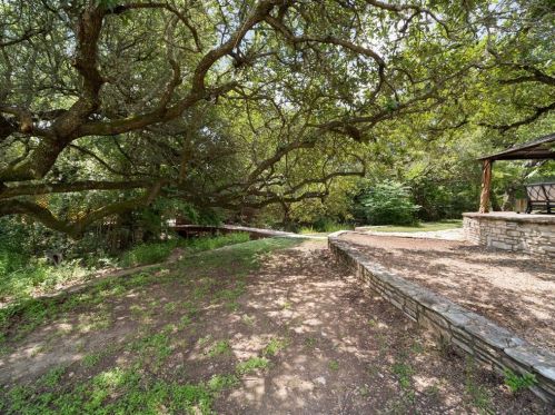 9604 Flintrock Cir, Austin TX 78737-1113 exterior