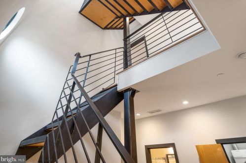 2401 Emerald St, Philadelphia PA  19125-1204 exterior