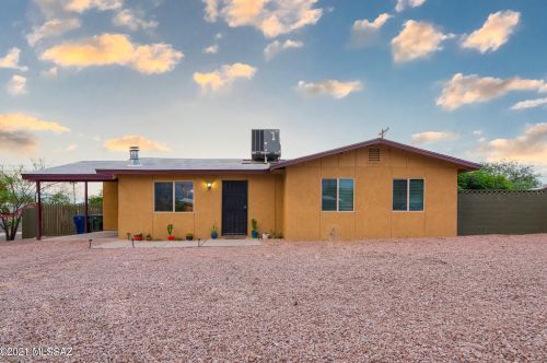 2201 Los Altos Ave, Tucson AZ  85705-5727 exterior
