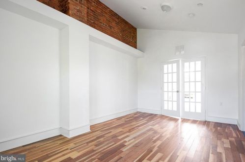 6328 Camac St, Philadelphia PA  19141-3312 exterior