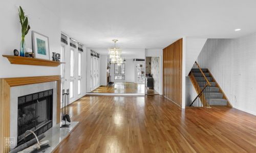 2617 Michigan Ave, Chicago, IL 60616-2815