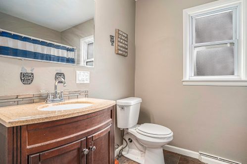 831 Hackley Ave, Meskegon MI 49444-1268 exterior