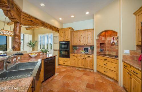 2240 Lone Star Pl, Tucson AZ  85713-6732 exterior