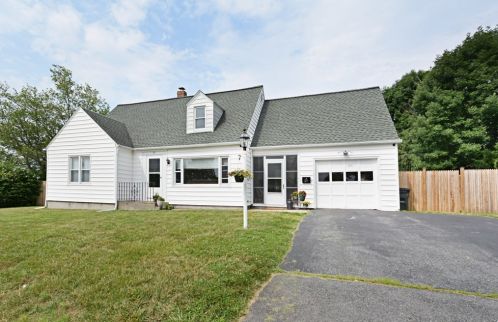 29 Tylee Ave, Worcester, MA 01605-1465