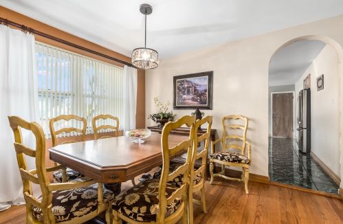 6503 Sunnyside Ave, Chicago IL  60706-4819 exterior