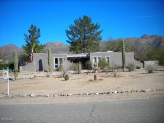 10325 Camino Tesote, Tucson, AZ 85749-9471