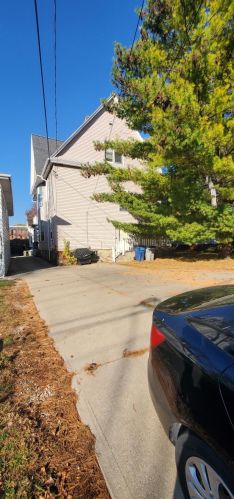 2456 Cramer St, Milwaukee, WI 53211-4316