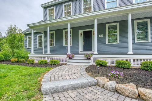 362 Grant Rd, Newmarket NH 03857-2108 exterior