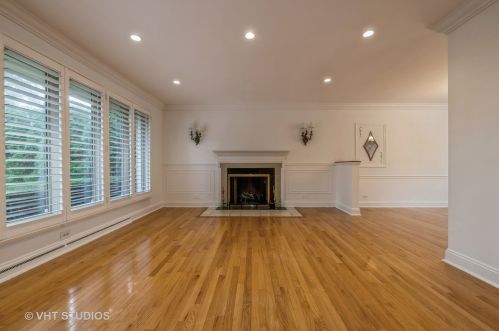 6708 Kilpatrick Ave, Chicago IL  60712-3310 exterior