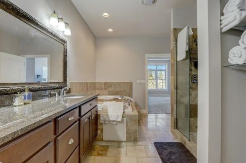 513 Reservoir Ave, Milwaukee WI 53212-3723 exterior