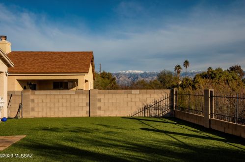 3021 Imagination Dr, Tucson AZ  85730-1271 exterior