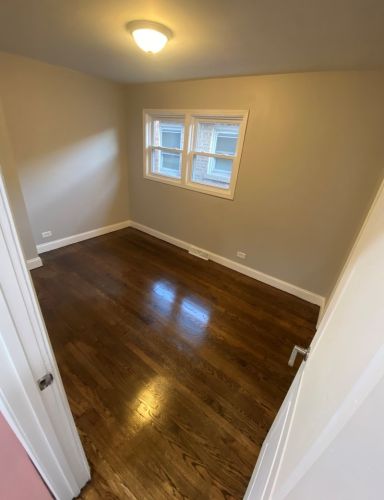 8427 Cregier Ave, Chicago IL  60617-2222 exterior