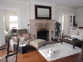 3261 Fairmount Blvd, Cleveland OH  44118-4261 exterior