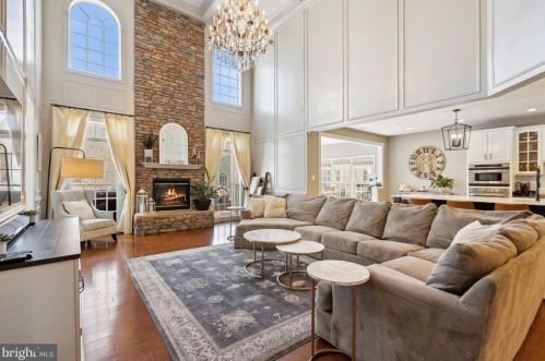 23309 Robin Song Dr, Clarksburg MD 20871-4500 exterior