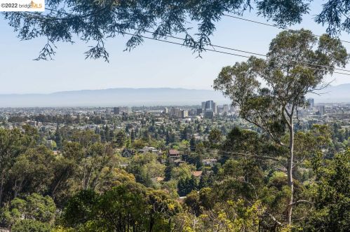 157 Panoramic Way, Berkeley CA 94704-1832 exterior