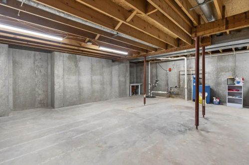 6218 Old Middleton Rd, Madison WI  53705-1040 exterior