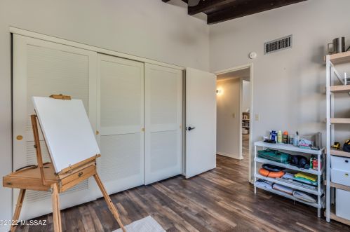 556 Dodge Blvd, Tucson AZ  85716-5162 exterior