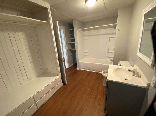 31 Vernon St, Worcester MA 01610-1996 exterior