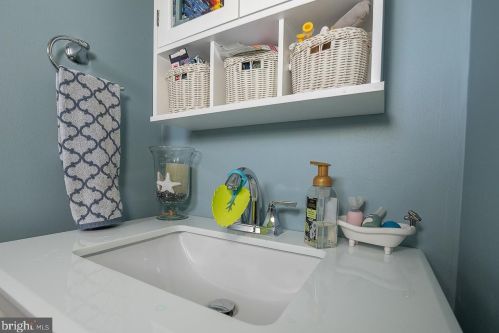 121 Bowater Ct, Media PA exterior