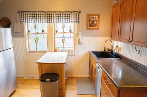 5814 Tacony St, Duluth MN 55807-1261 exterior