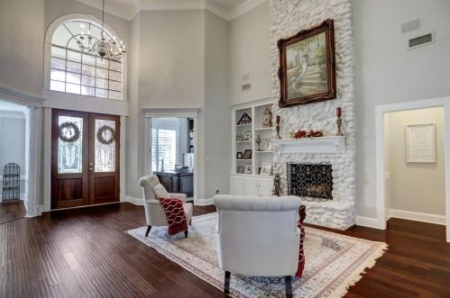 240 Edgewood Dr, Montgomery TX 77356-8408 exterior