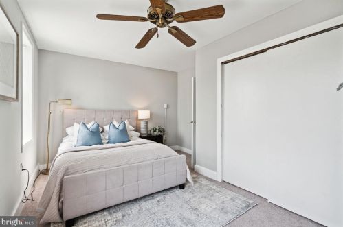 2607 Christian St, Philadelphia PA 19147-3612 exterior