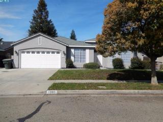 1360 Martinho Ave, Tulare, CA 93274-1788