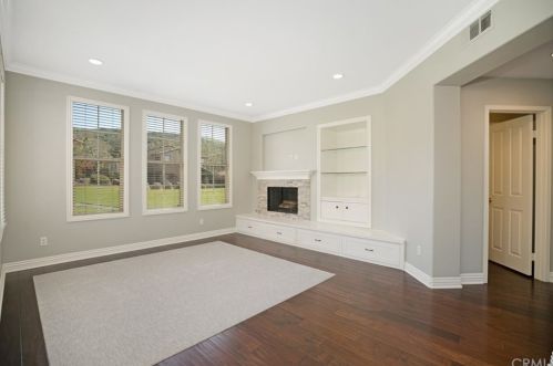 10108 Marchant Ave, Tustin, CA 92782-1450