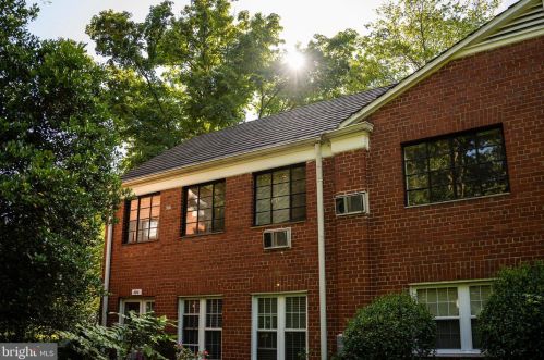 1612 Fitzgerald Ln, Alexandria, VA 22302-2004