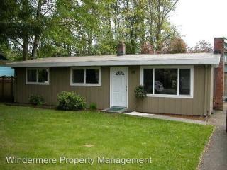 18541 Ashworth Ave, Seattle WA  98133-4023 exterior