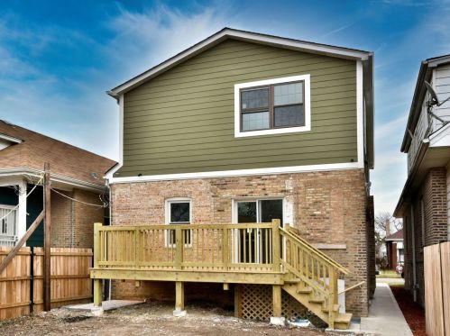 1706 Lockwood Ave, Chicago IL  60639-4319 exterior