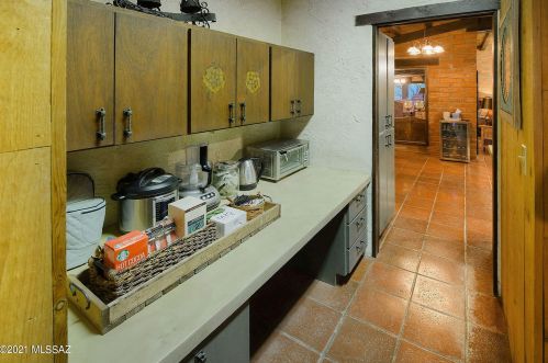 11330 Tanque Verde Rd, Tucson AZ  85749-8525 exterior