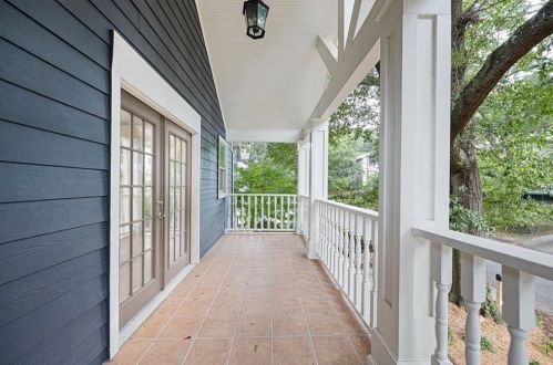 680 Holmes St, Atlanta GA  30318-7626 exterior